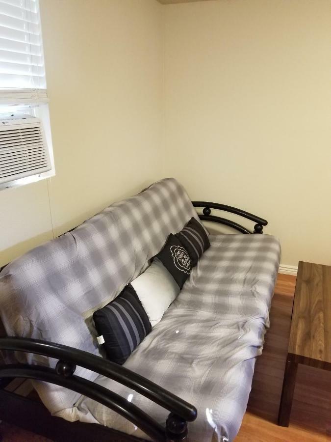 514 W 23Rd St Διαμέρισμα Τσεγιέν Εξωτερικό φωτογραφία